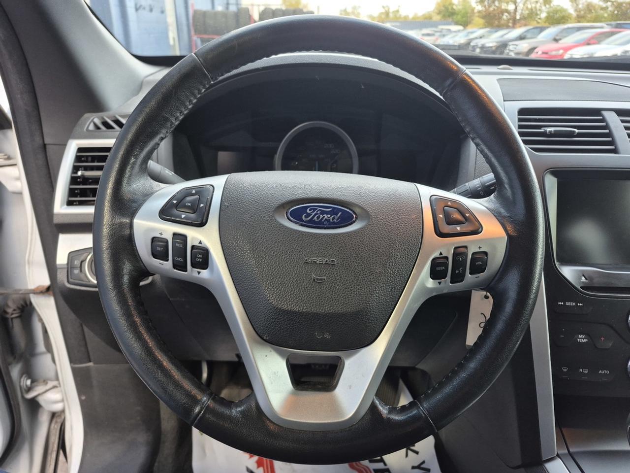 2014 Ford Explorer XLT Photo