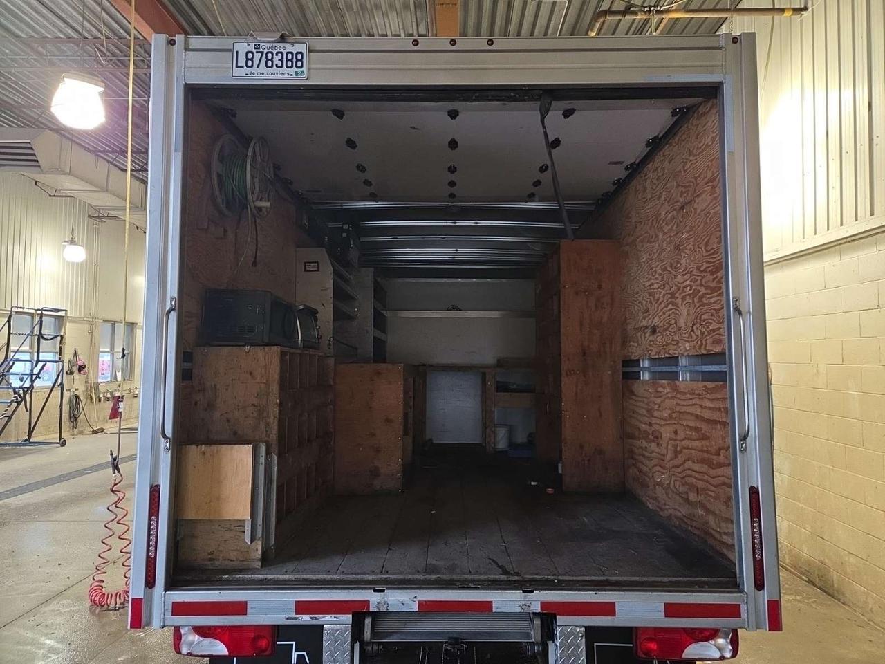 2021 Mercedes-Benz Sprinter 4500 - 14Ft Box + 2Ft Overcab - V6 Diese - 12CB-164550 Photo