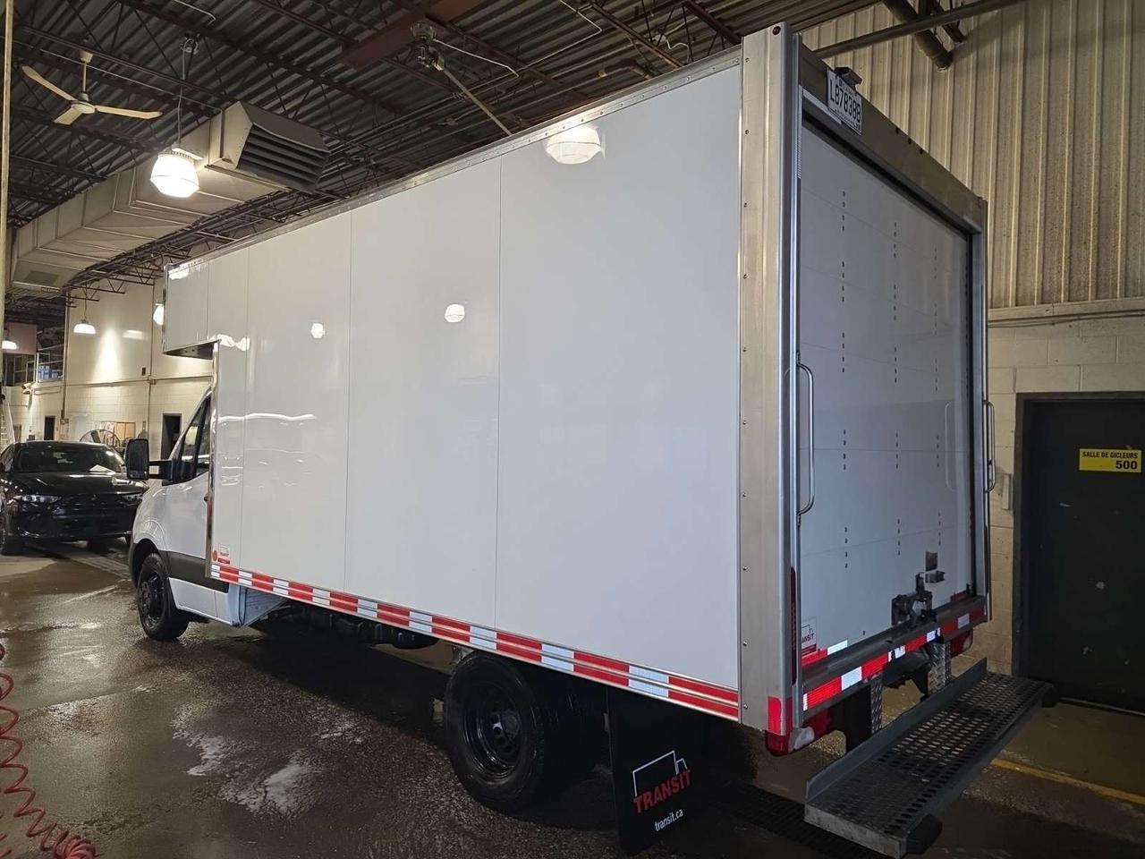 2021 Mercedes-Benz Sprinter 4500 - 14Ft Box + 2Ft Overcab - V6 Diese - 12CB-164550 Photo1