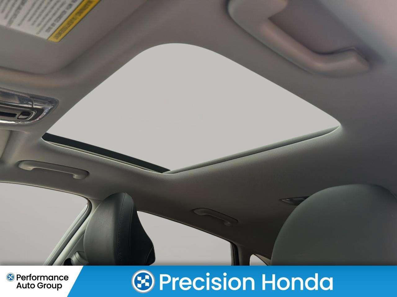 2025 Hyundai KONA Preferred AWD CarPlay Heated Seats Photo