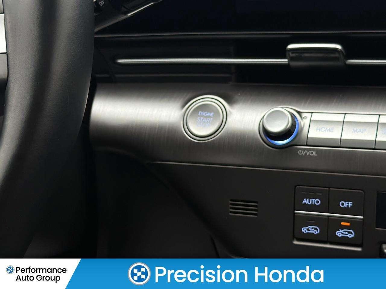 2025 Hyundai KONA Preferred AWD CarPlay Heated Seats Photo