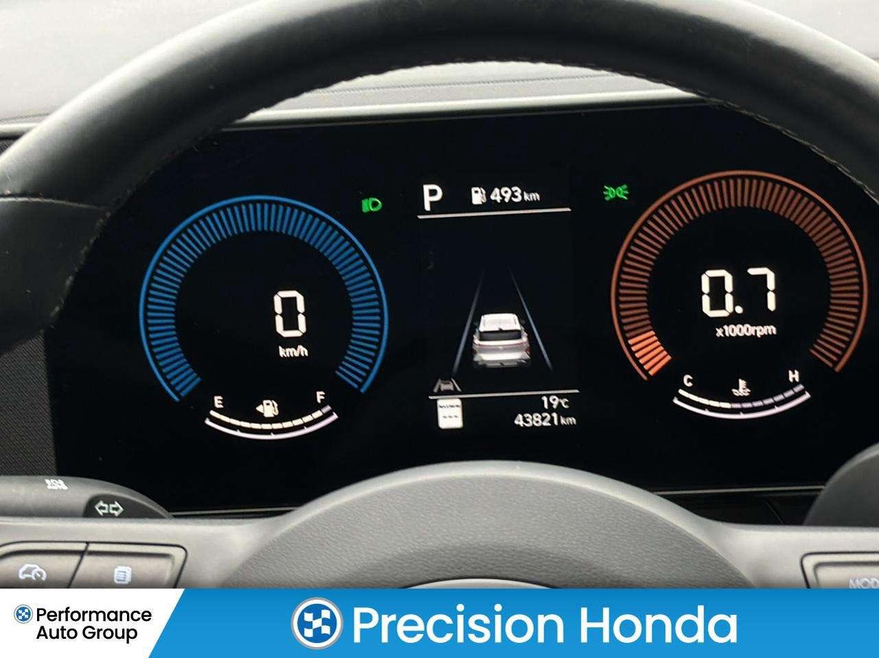 2025 Hyundai KONA Preferred AWD CarPlay Heated Seats Photo