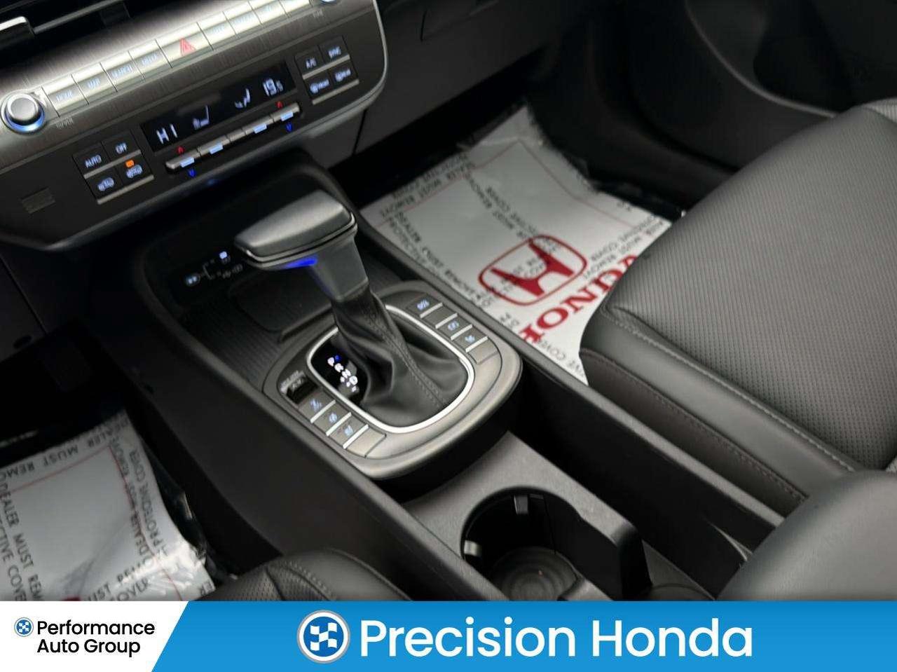 2025 Hyundai KONA Preferred AWD CarPlay Heated Seats Photo