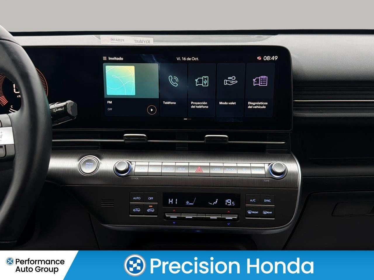 2025 Hyundai KONA Preferred AWD CarPlay Heated Seats Photo