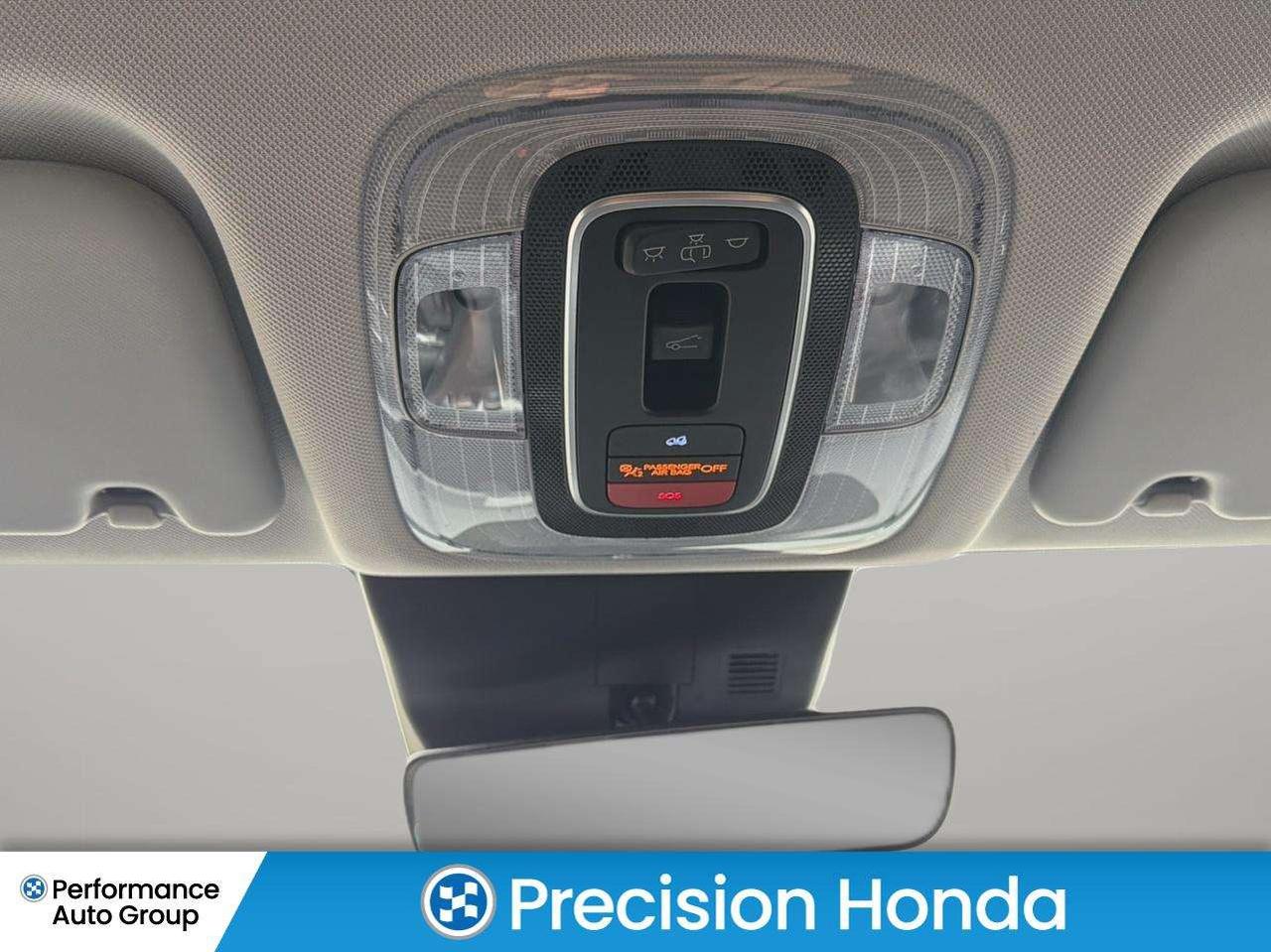 2025 Hyundai KONA Preferred AWD CarPlay Heated Seats Photo