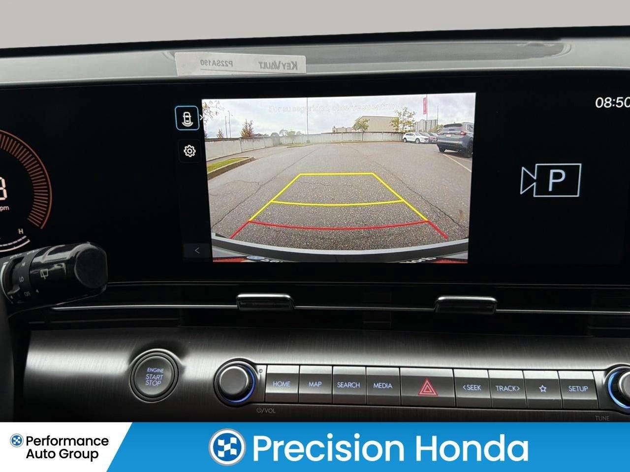 2025 Hyundai KONA Preferred AWD CarPlay Heated Seats Photo