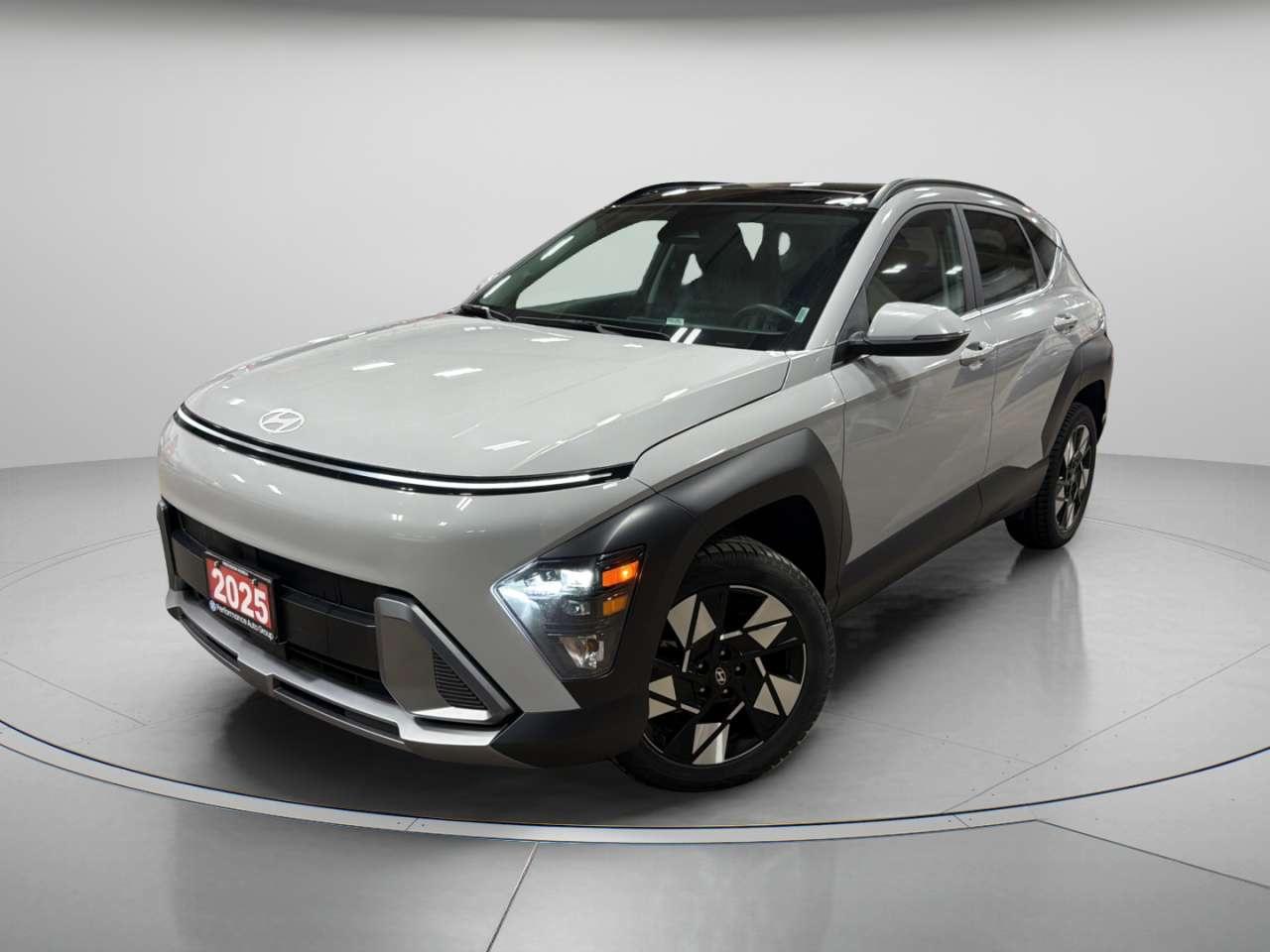 2025 Hyundai KONA Preferred AWD CarPlay Heated Seats Photo
