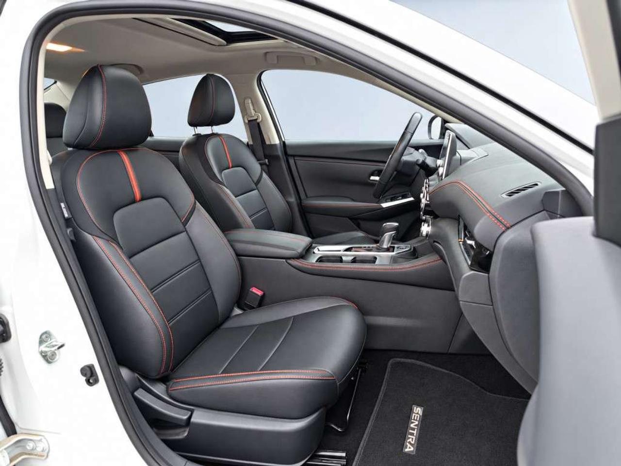 2024 Nissan Sentra SR / SPORT PKG / LEATHER / SUNROOF / NAVI / REMOTE START / BACKUP CAM / APPLE CARPLAY Photo
