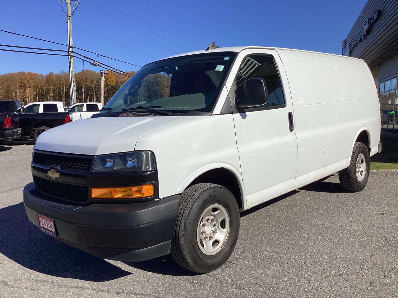 2023 Chevrolet Express 2500 Express Photo2