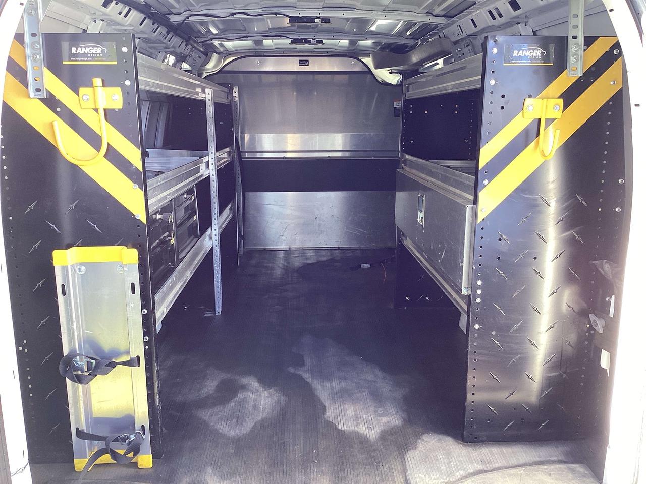 2023 Chevrolet Express 2500 Express Photo