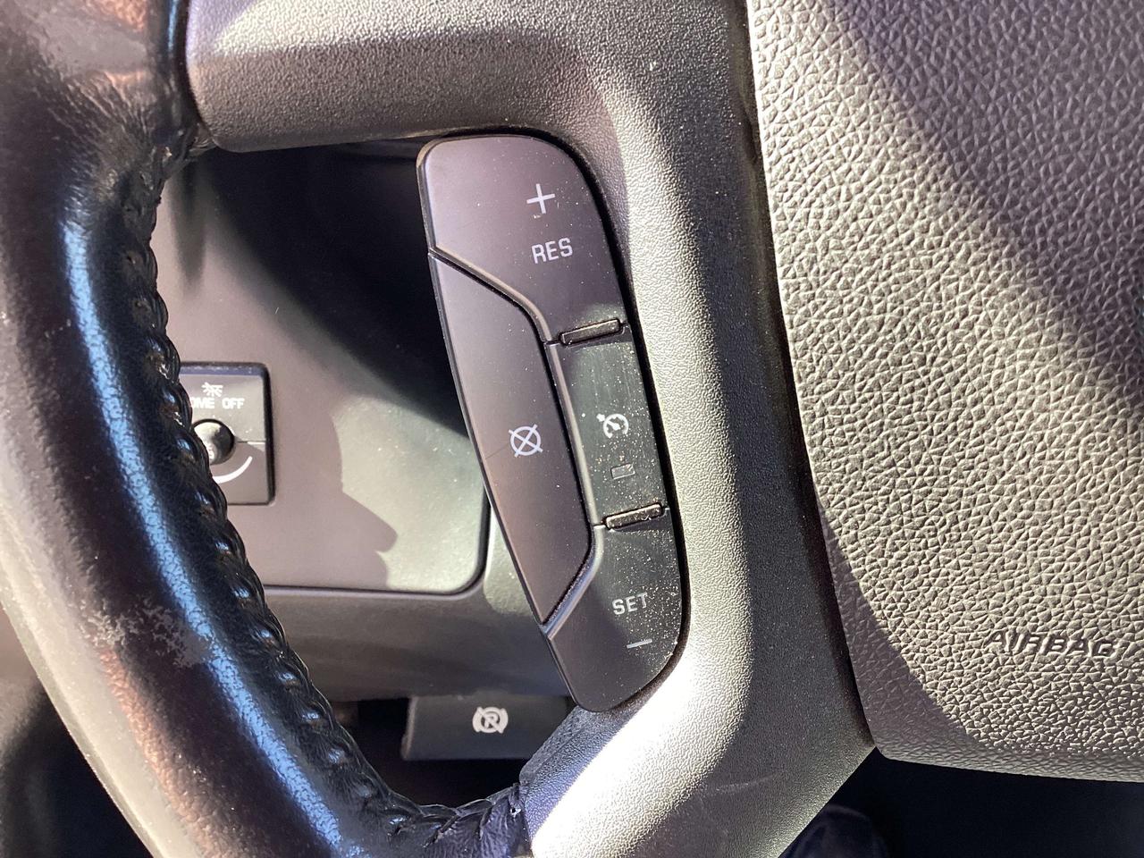 2023 Chevrolet Express 2500 Express Photo