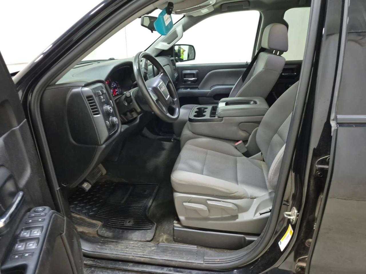 2018 GMC Sierra 1500 4WD DOUBLE CAB 143.5 Photo