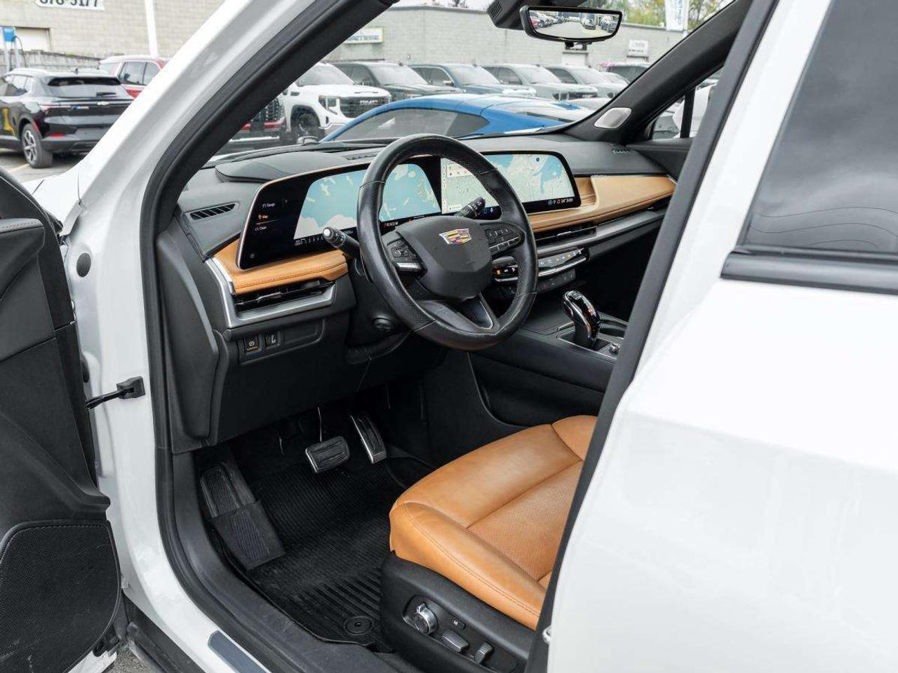 2025 Cadillac XT4 AWD 4dr Sport Photo