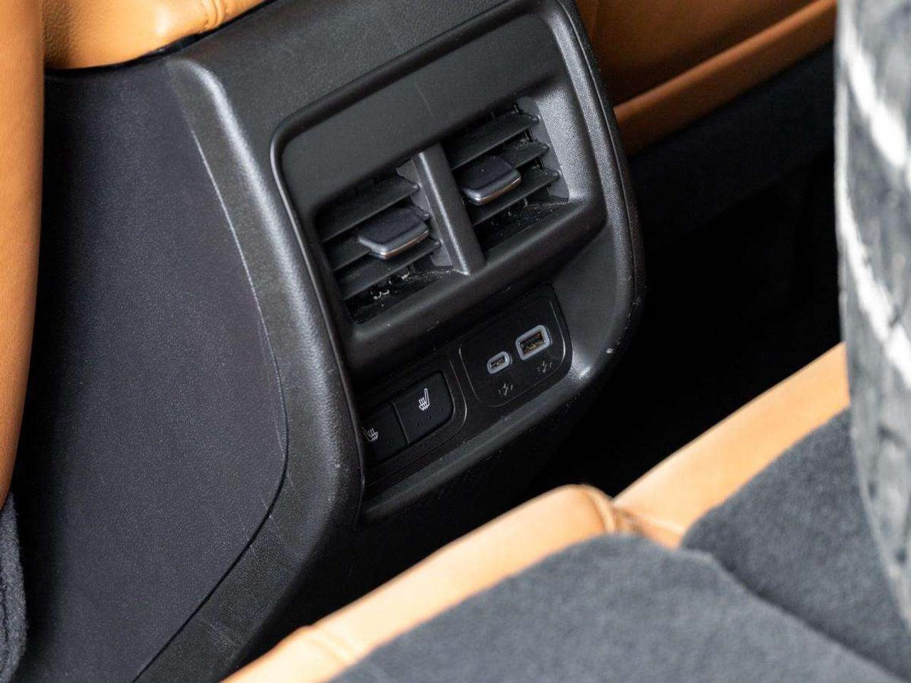2025 Cadillac XT4 AWD 4dr Sport Photo
