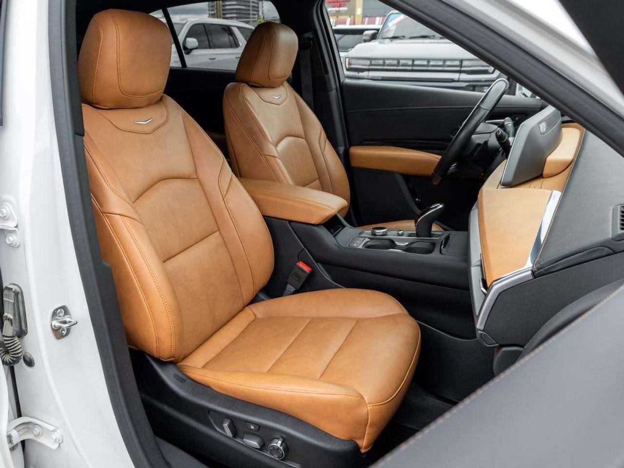 2025 Cadillac XT4 AWD 4dr Sport Photo