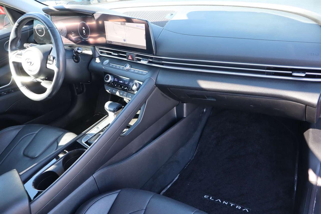 2023 Hyundai Elantra Luxury   No Accident   Leather   Sunroof   Navi Photo