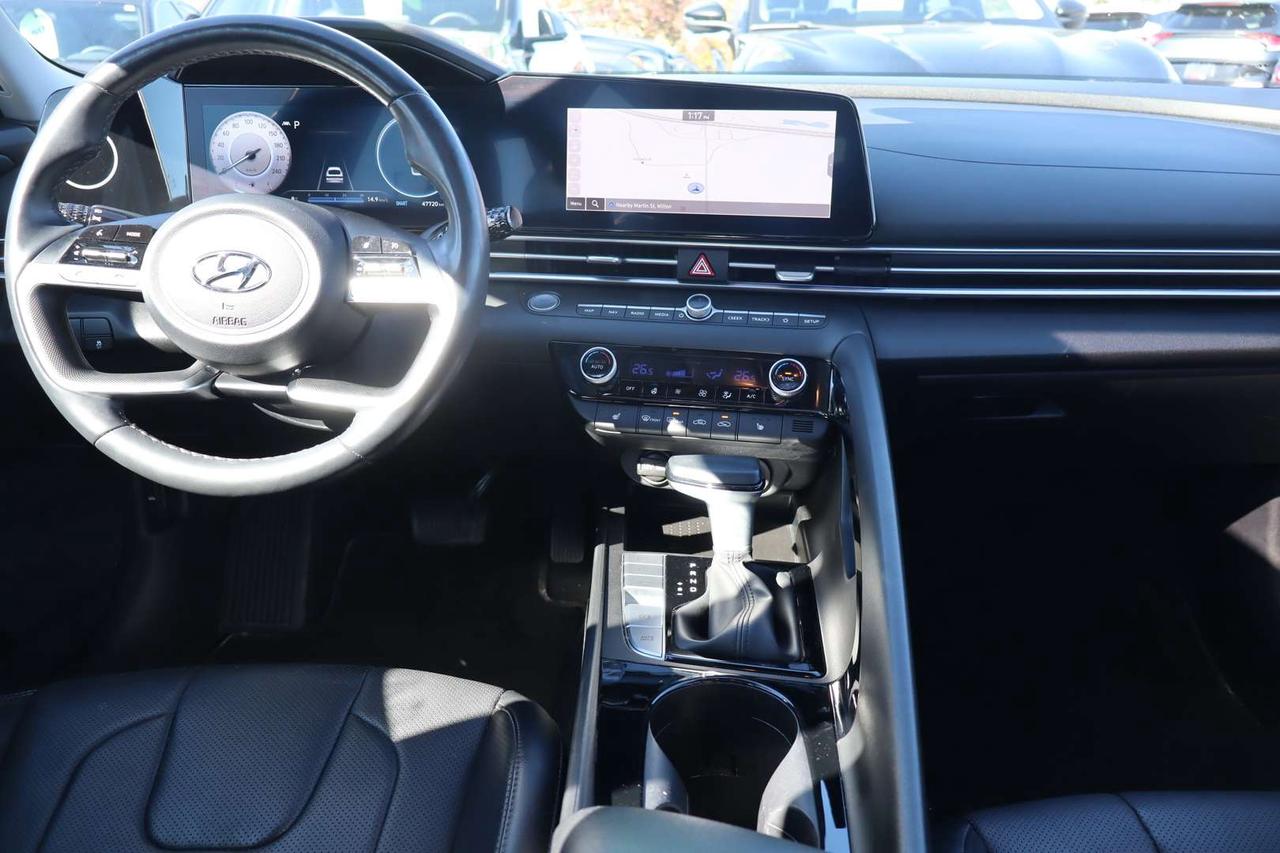 2023 Hyundai Elantra Luxury   No Accident   Leather   Sunroof   Navi Photo