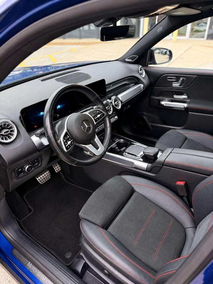 2021 Mercedes-Benz GLB AMG PKG NIGHT PKG BLIND SPOTS NAVI REAR CAM Photo
