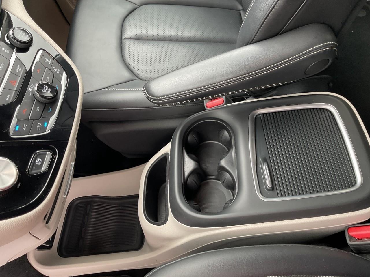 2024 Chrysler Pacifica Touring-L Front-Wheel Drive Passenger Van Photo