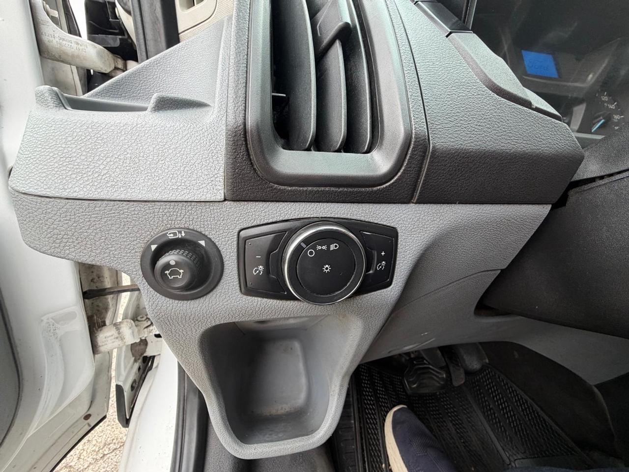 2018 Ford Transit 150 Base Photo