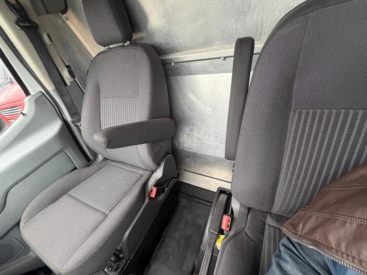 2018 Ford Transit 150 Base Photo