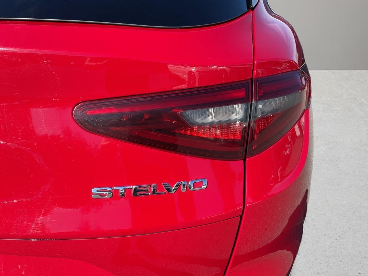 2018 Alfa Romeo Stelvio Base 4dr All-Wheel Drive Photo