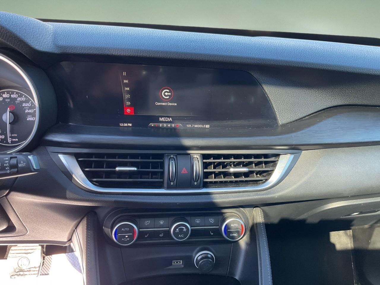 2018 Alfa Romeo Stelvio Base 4dr All-Wheel Drive Photo