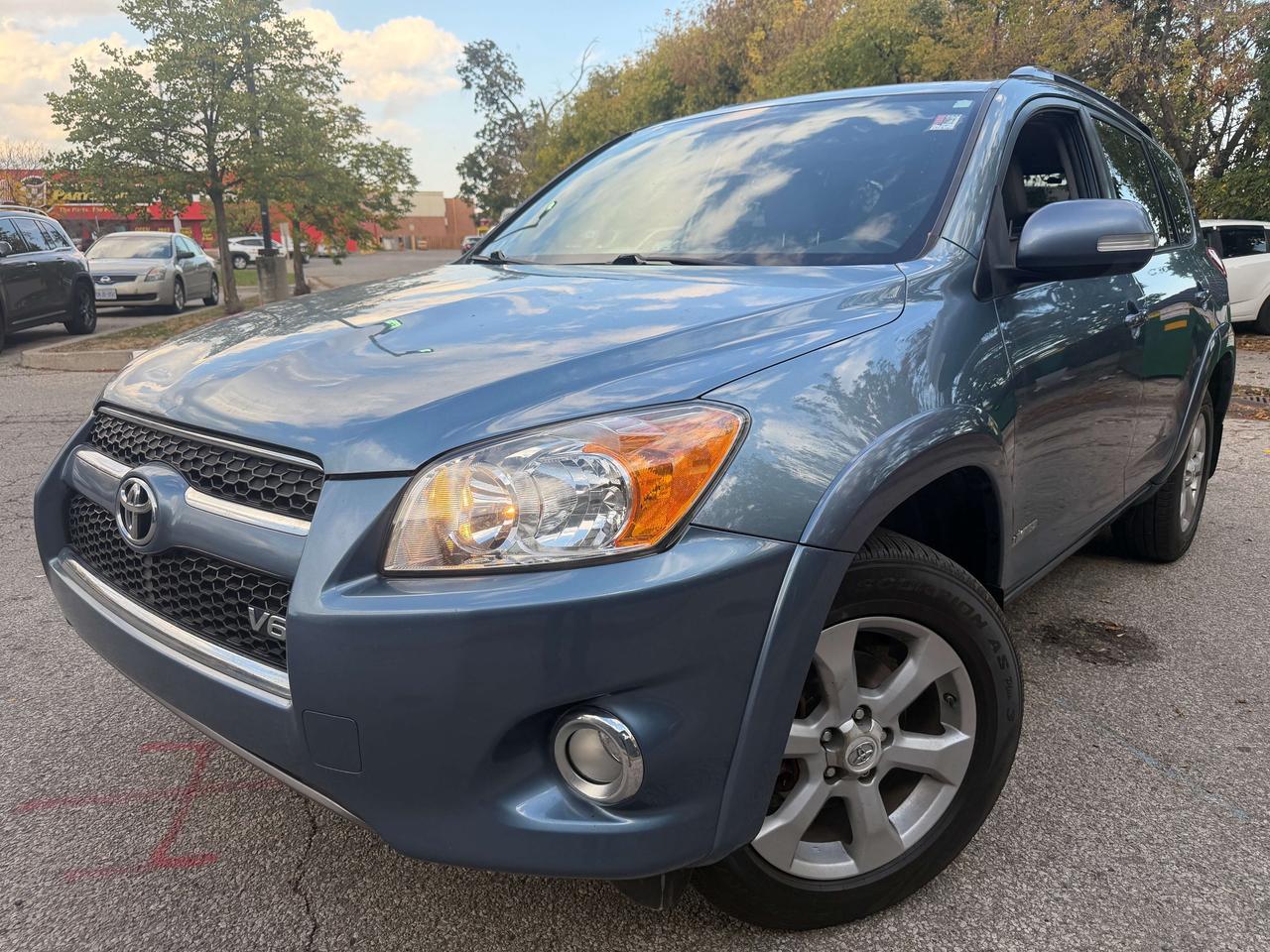 2011 Toyota RAV4 Limited ! V-6 !! ONE OWNER !! 133907 KMS !! LOADED Photo
