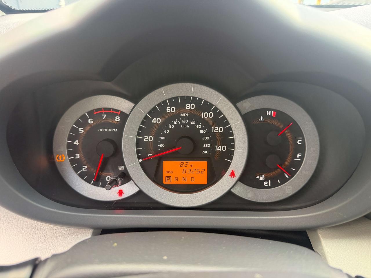 2011 Toyota RAV4 Limited ! V-6 !! ONE OWNER !! 133907 KMS !! LOADED Photo