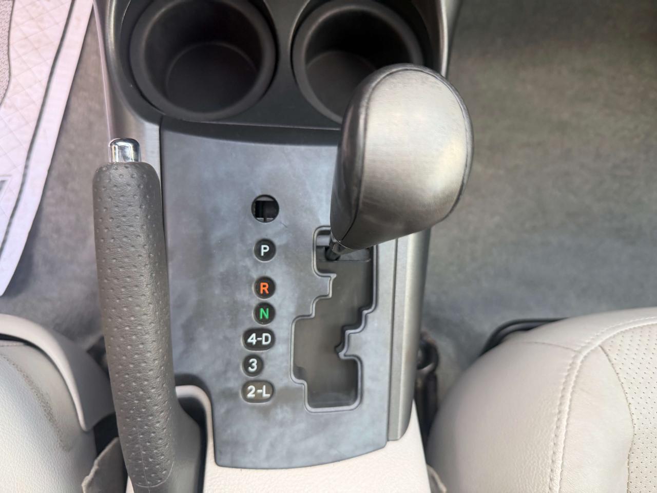 2011 Toyota RAV4 Limited ! V-6 !! ONE OWNER !! 133907 KMS !! LOADED Photo