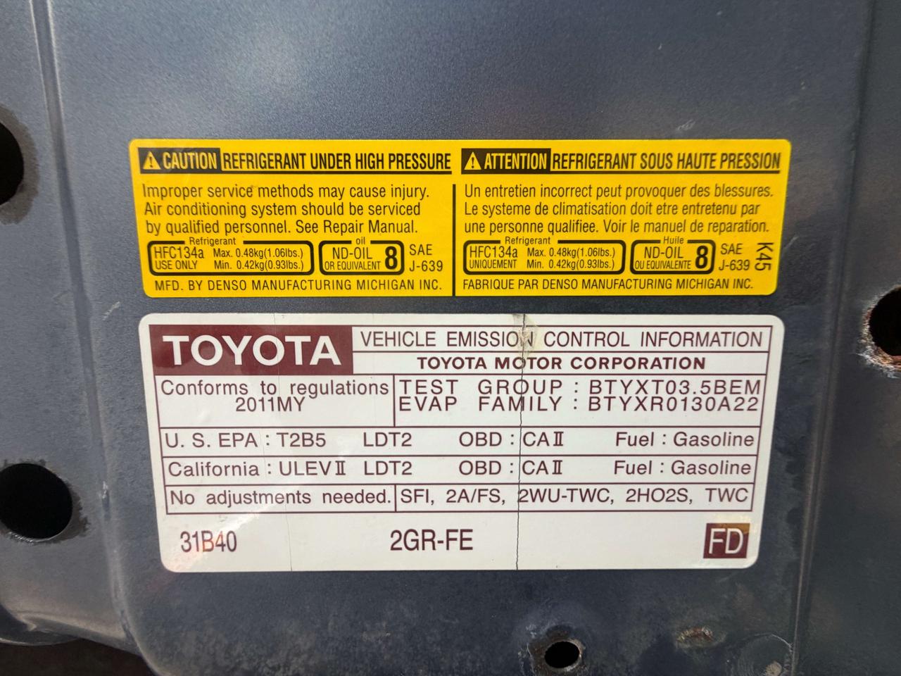 2011 Toyota RAV4 Limited ! V-6 !! ONE OWNER !! 133907 KMS !! LOADED Photo