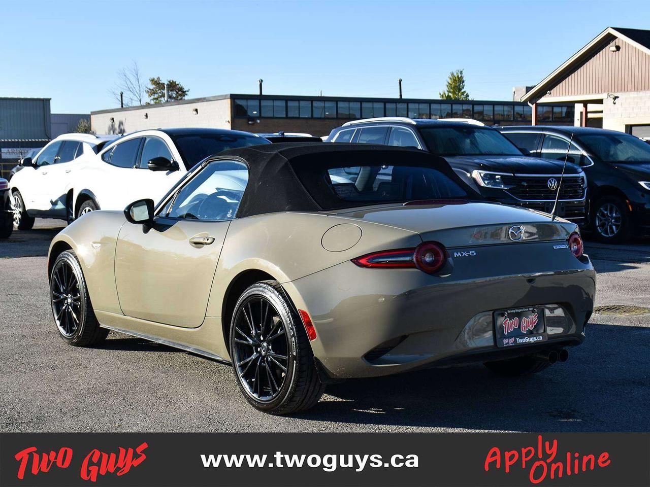 2024 Mazda MX-5 GS 6Spd   SoftTop   WOW KMS   ACC   Bose Photo