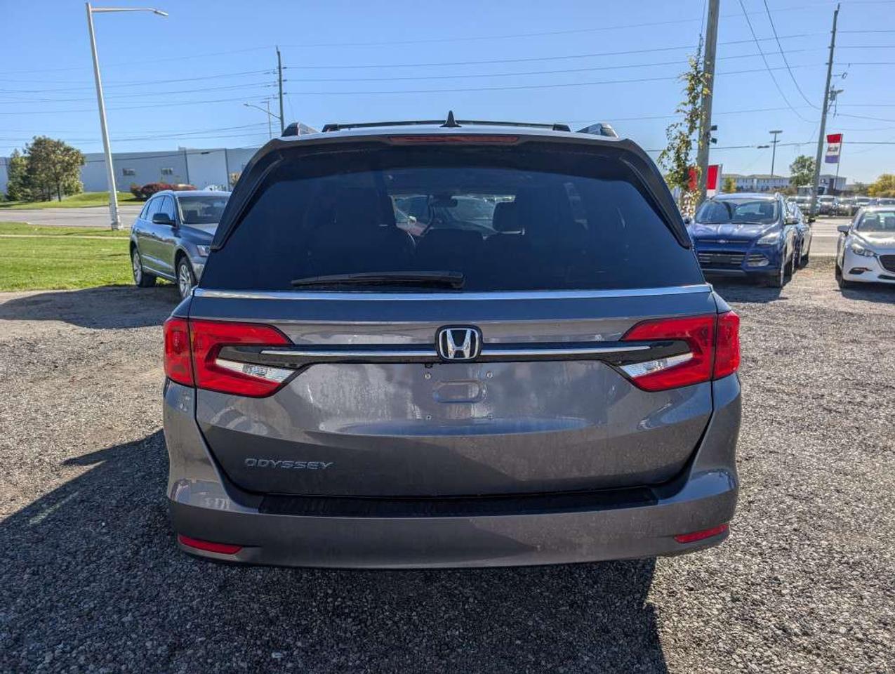 2022 Honda Odyssey EX w/ RES  SUNROOF CAMERA HTD SEATS ANDOID&CARPLAY Photo