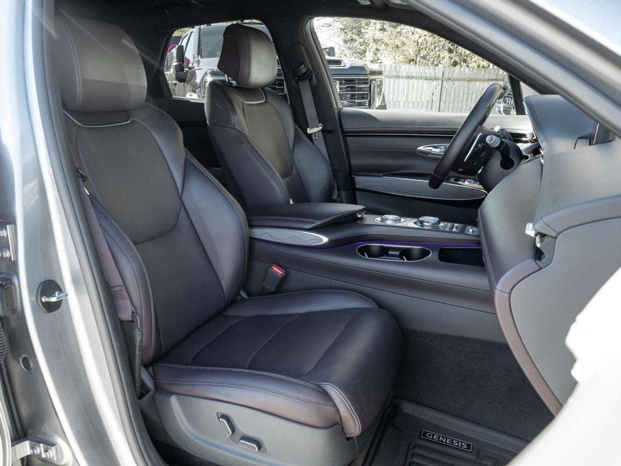 2022 Genesis GV70 2.5T Advanced Plus AWD Photo