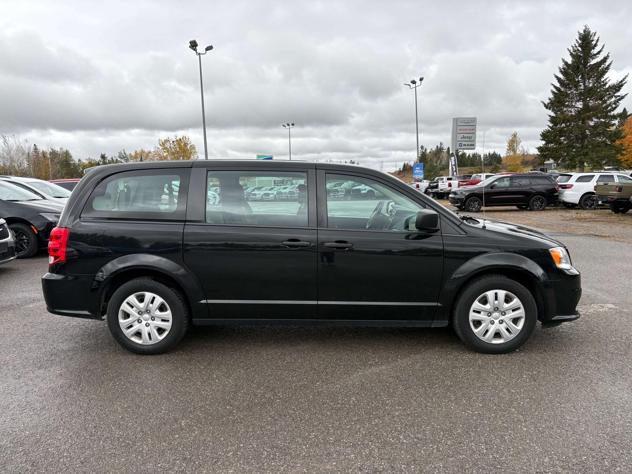 2019 Dodge Grand Caravan CANADA VALUE PACKAGE Photo