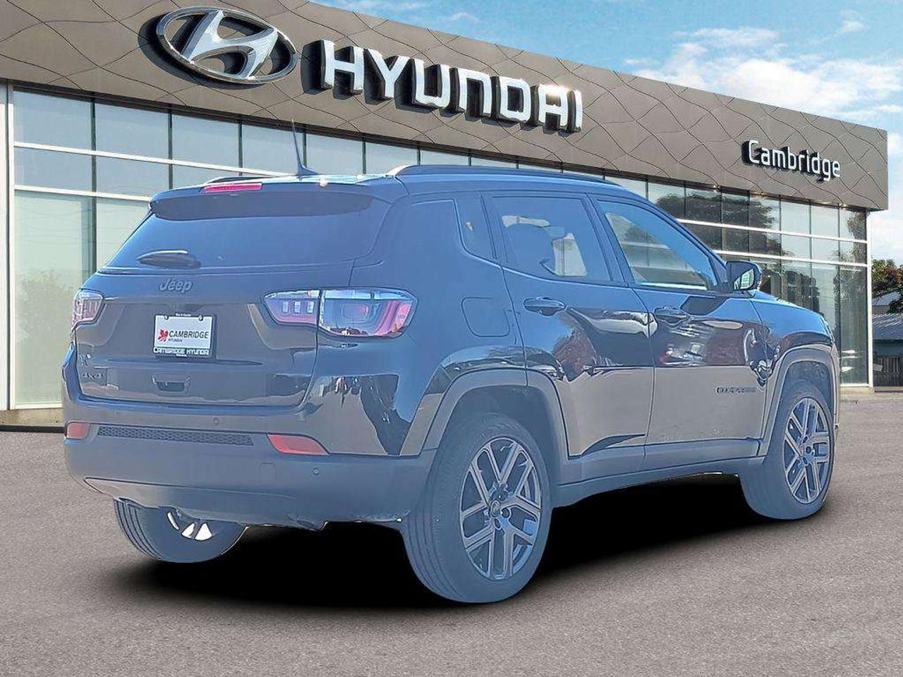 2026 Jeep Compass LIMITED Photo