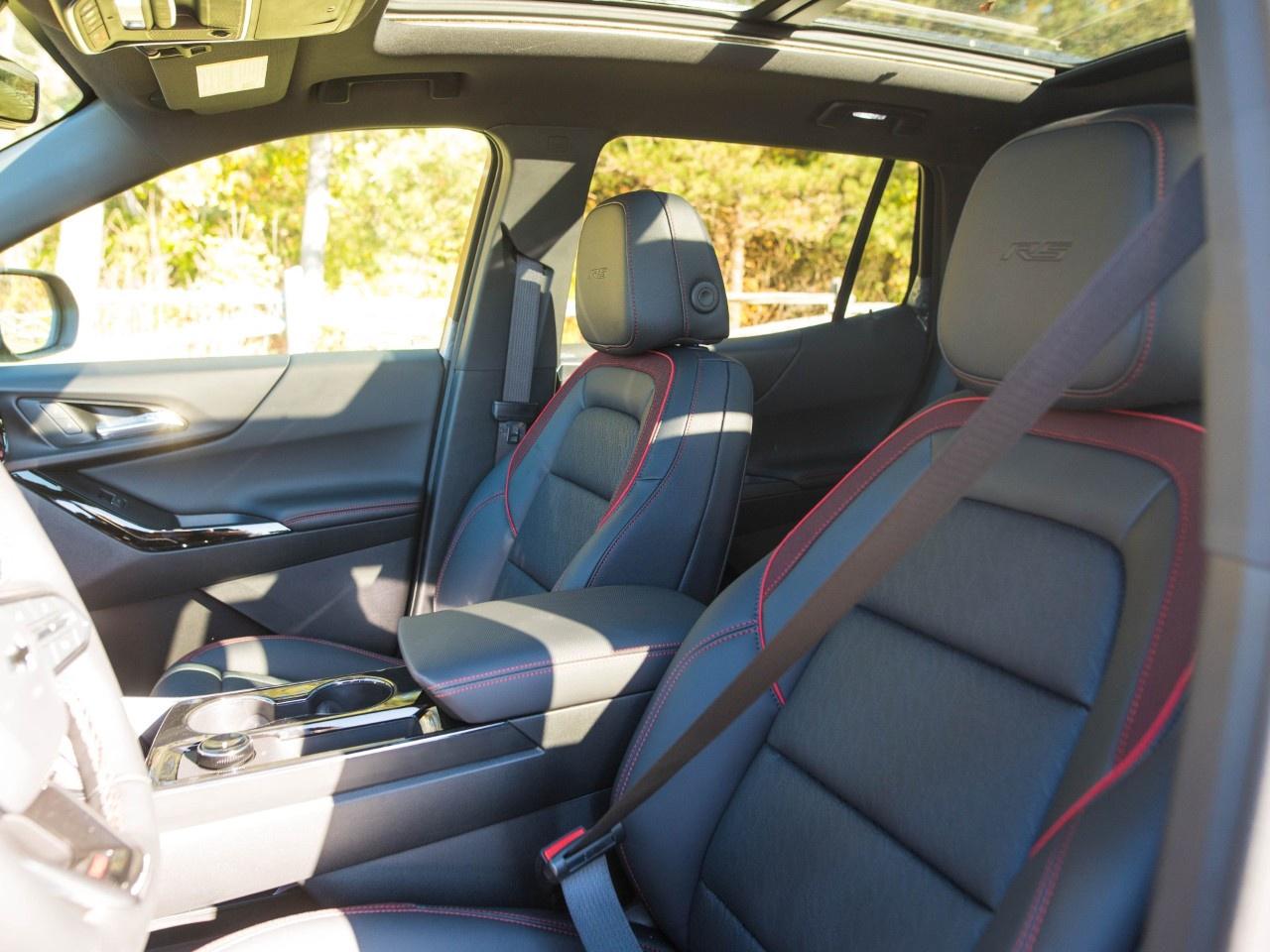 2027 Chevrolet Equinox AWD RS Photo