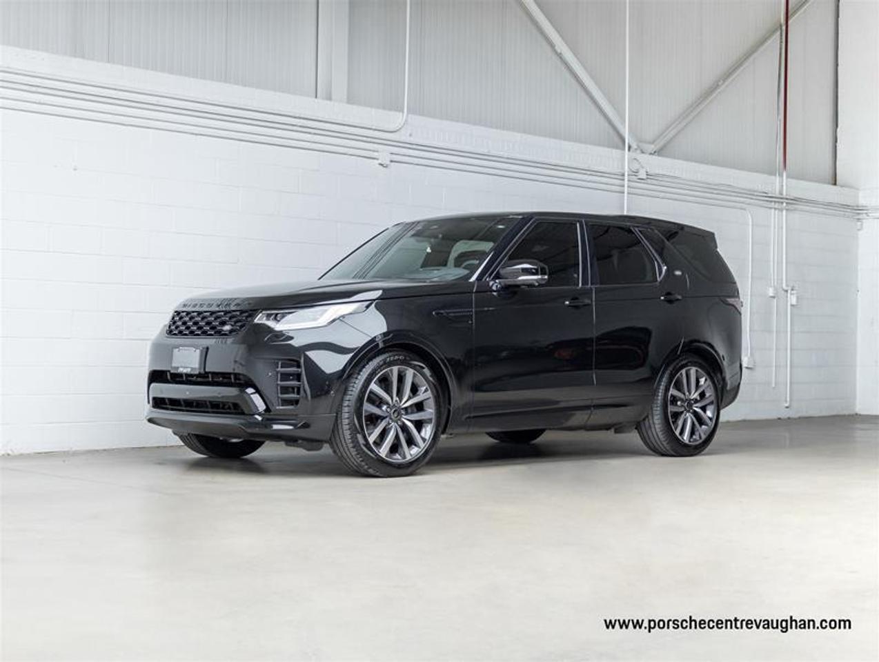 2024 Land Rover Discovery  Photo0