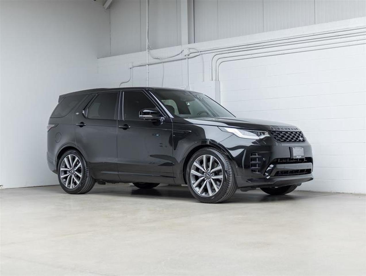 2024 Land Rover Discovery  Photo