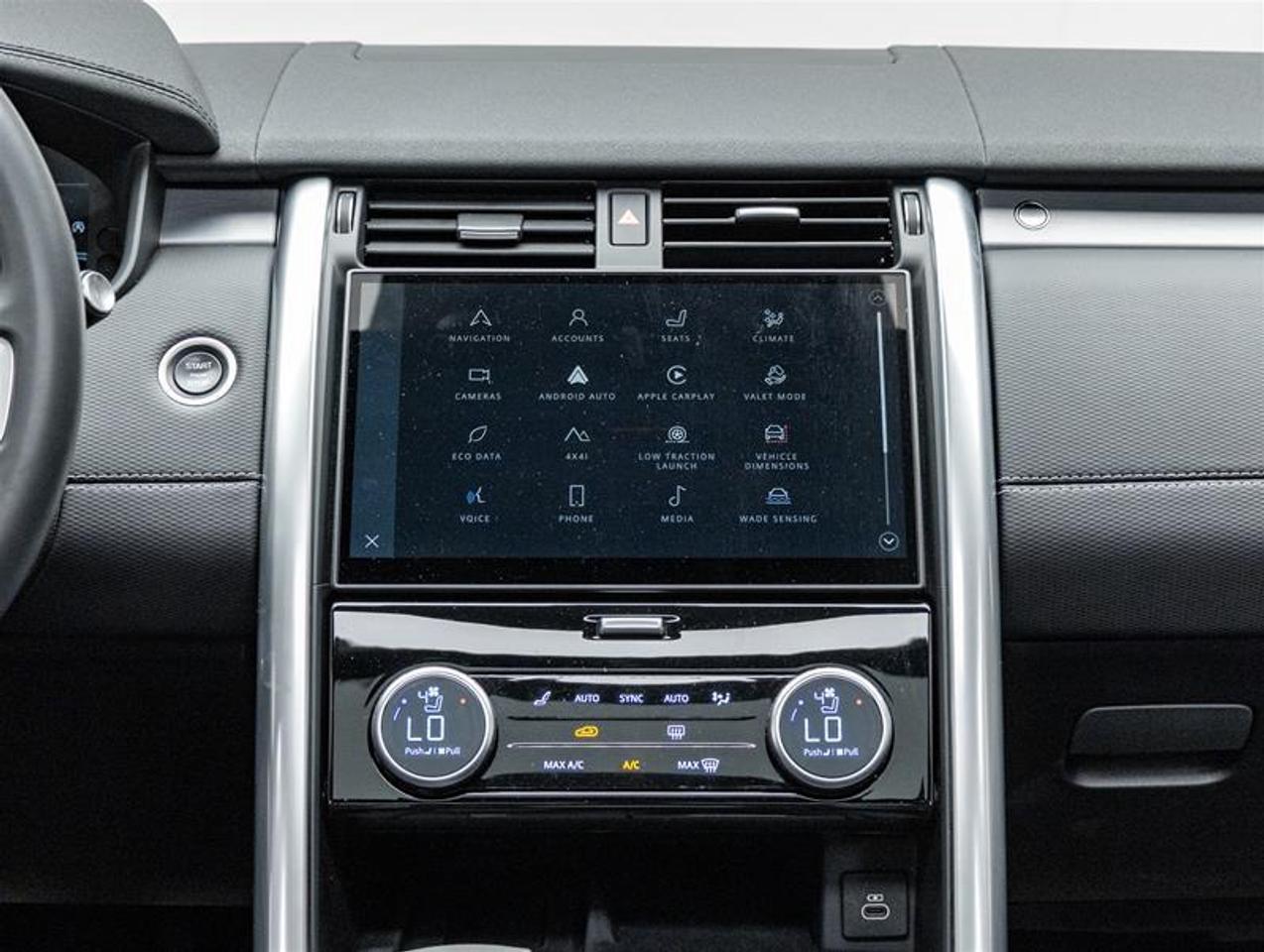 2024 Land Rover Discovery  Photo