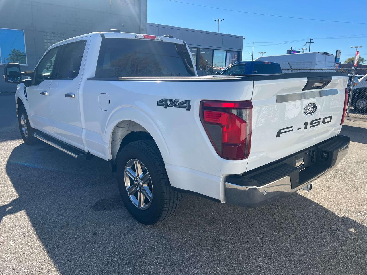2024 Ford F-150 XLT 4X4 Crew 3.5L EcoBoost *6.5 FOOT BOX *PWR SEAT Photo3