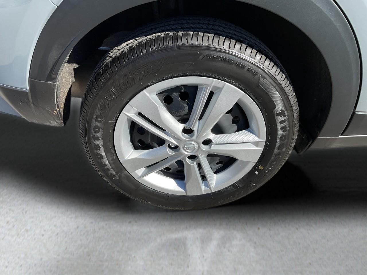 2025 Nissan Kicks Play S 4dr Front-Wheel Drive Photo