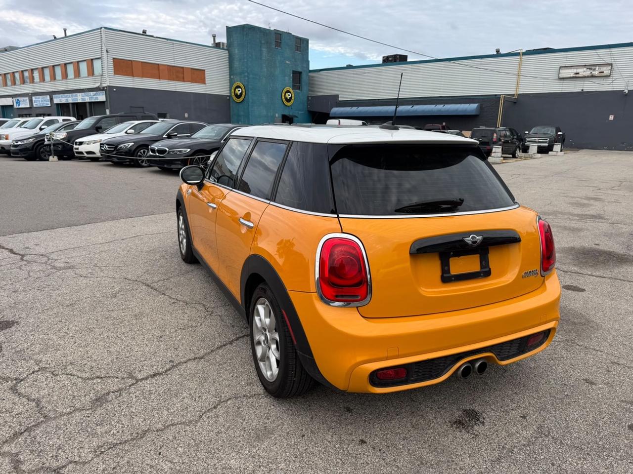2016 MINI Hardtop S Photo