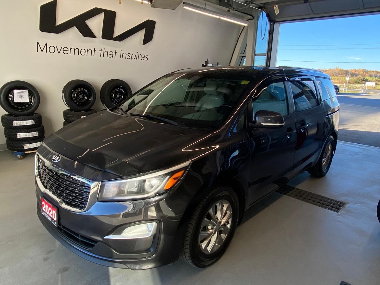 2020 Kia Sedona LX+ Passenger Van Photo0