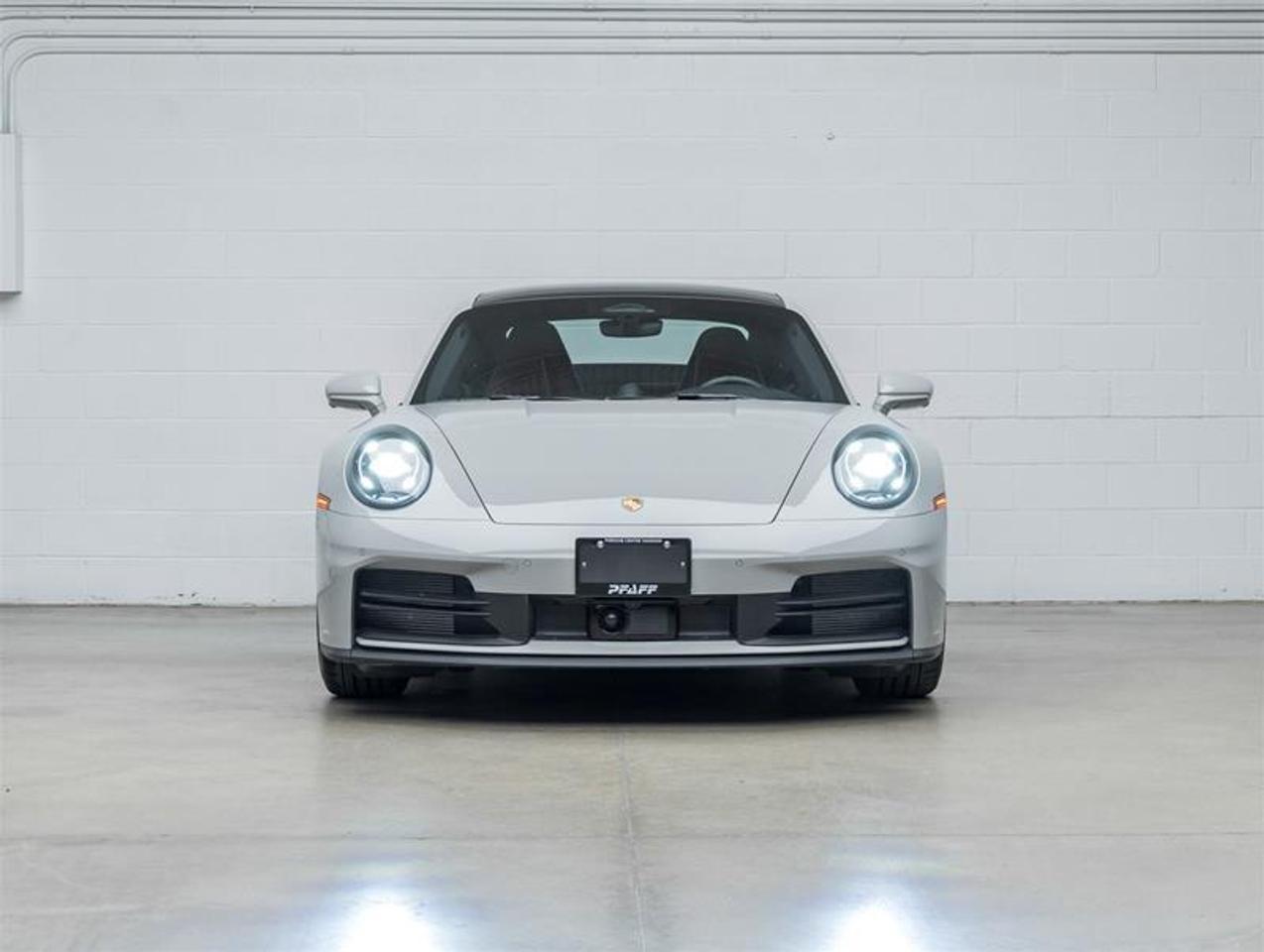 2026 Porsche 911  Photo1