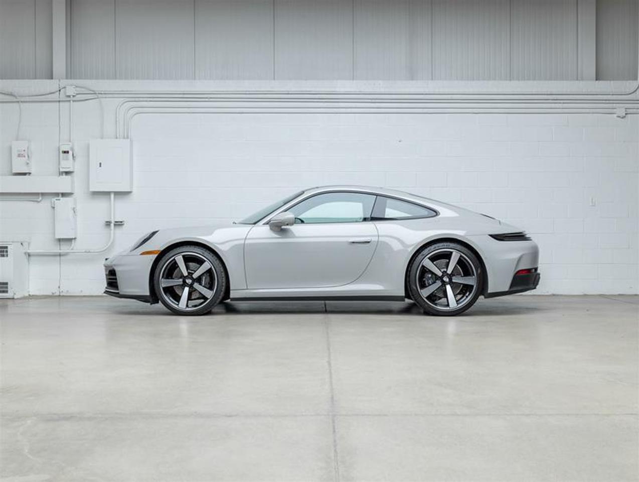 2026 Porsche 911  Photo