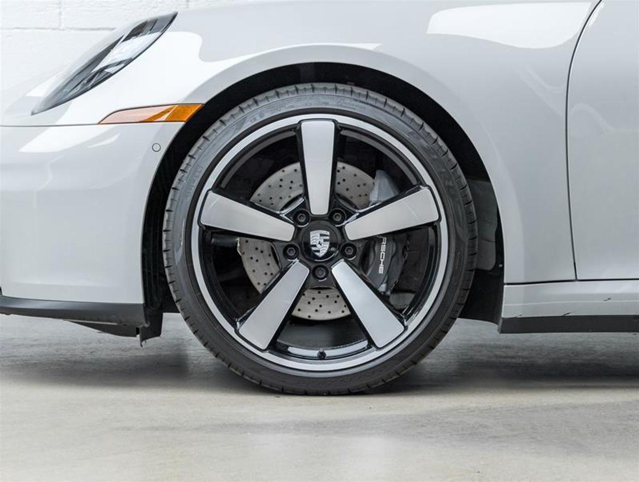 2026 Porsche 911  Photo