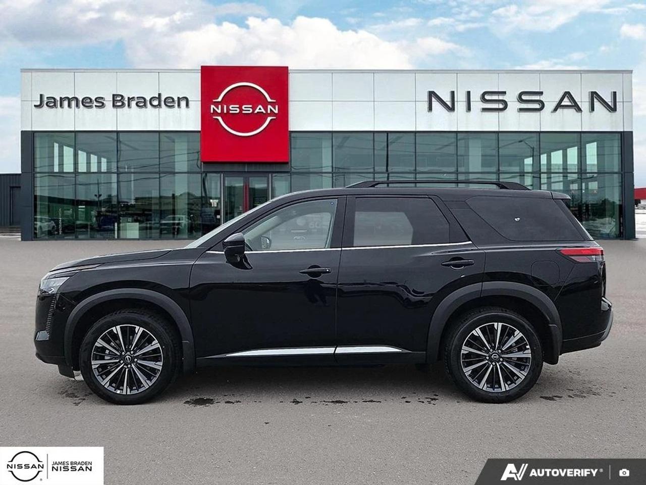 2026 Nissan Pathfinder Platinum 4WD Photo