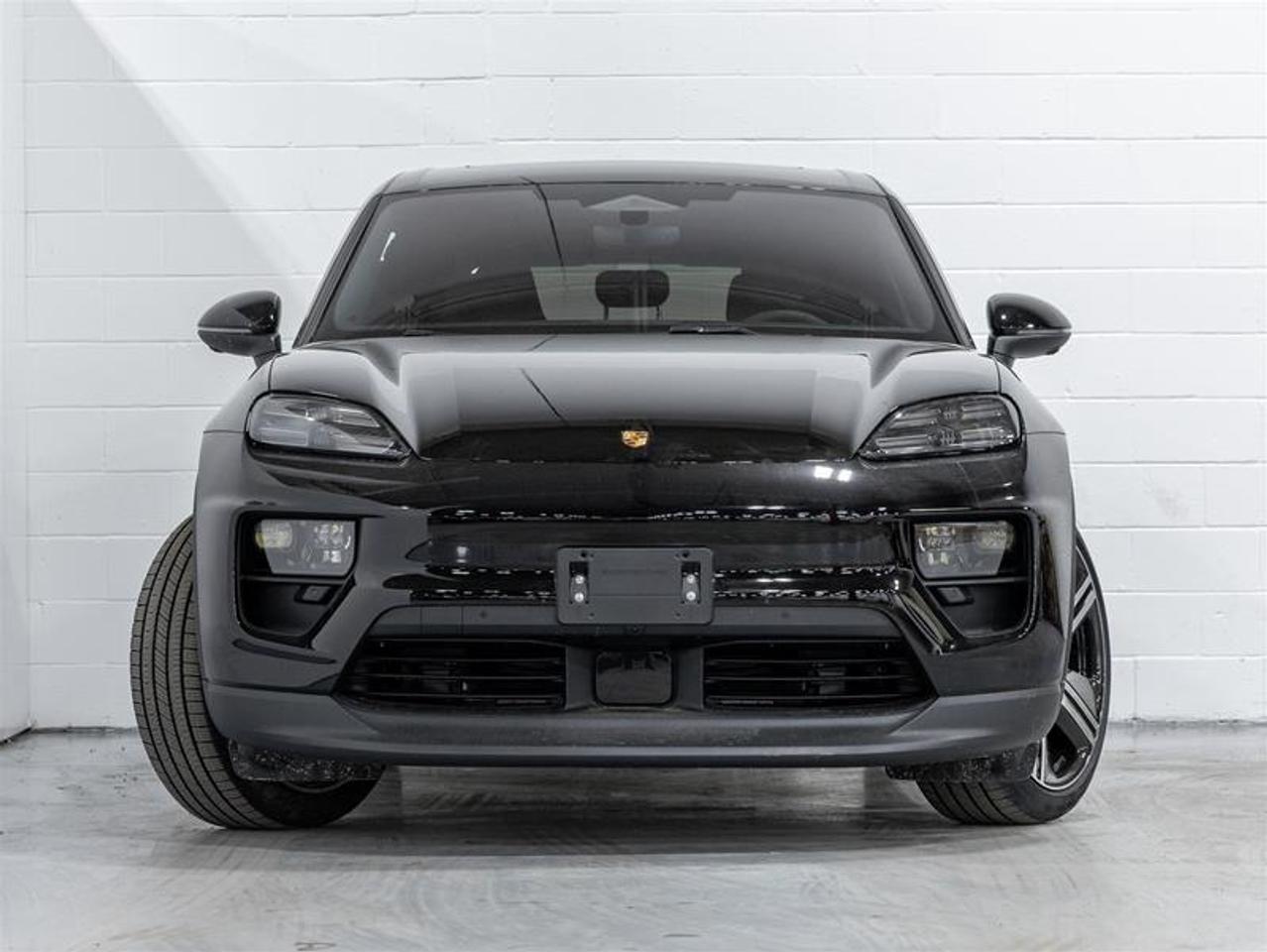 2025 Porsche Macan  Photo