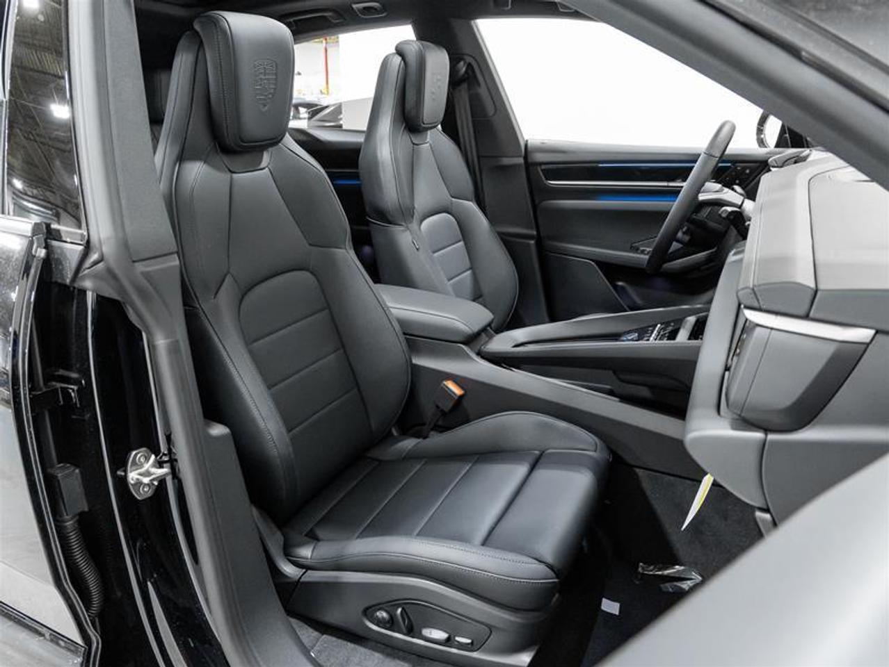 2025 Porsche Macan  Photo